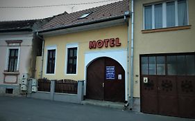 Petofi Motel